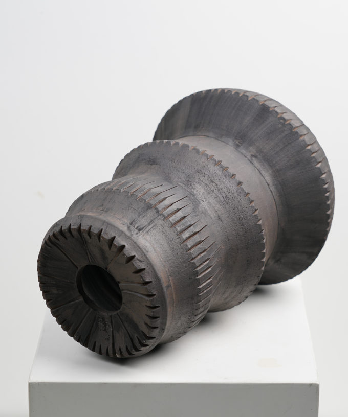 Helios Black 1.03 D14 H20.5